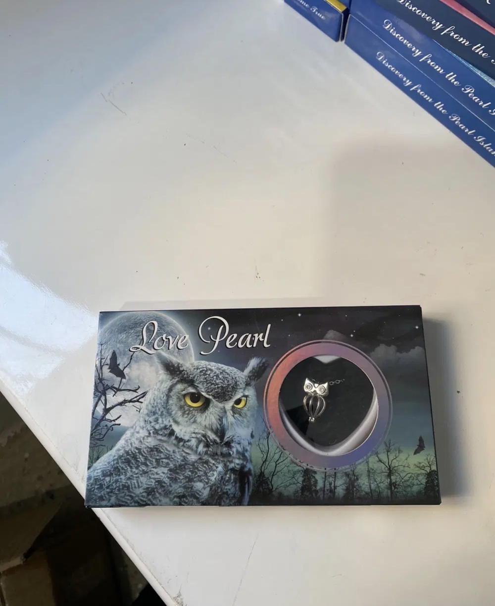 pearl necklace  Preview Image