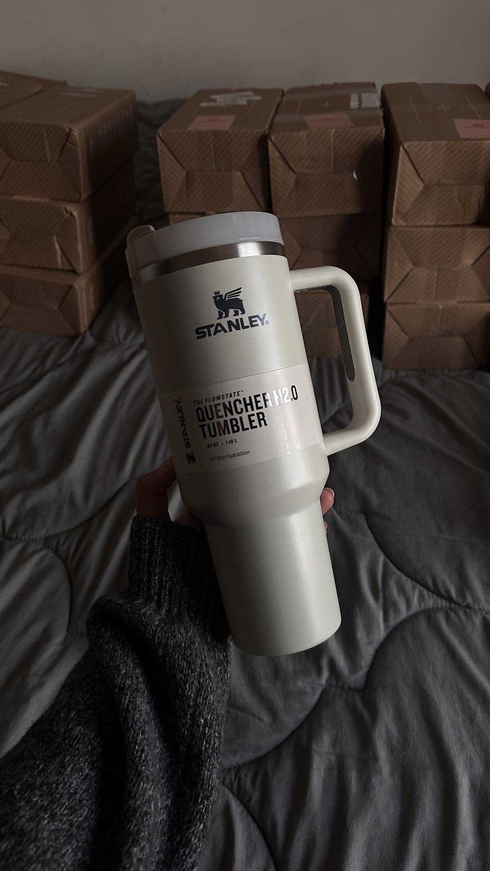 ستاني كب كريمي غامق شوي اكبر حجم 40oz Preview Image