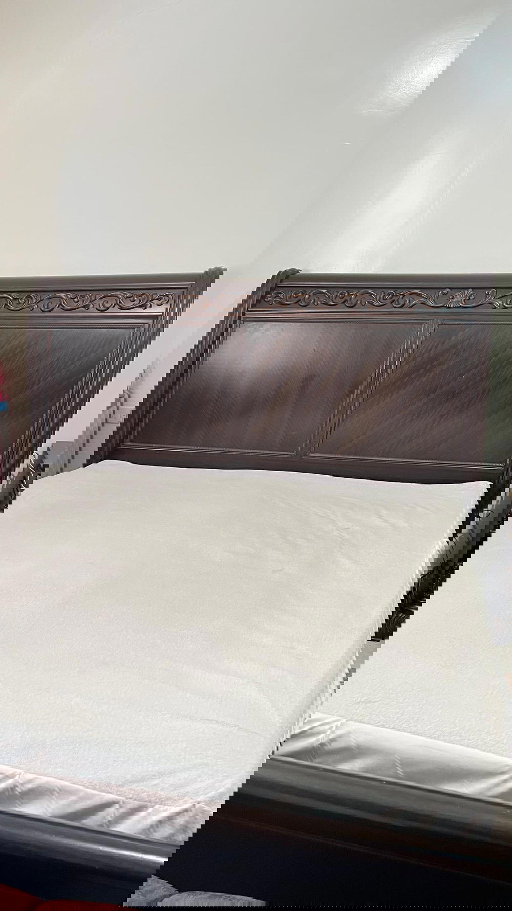 غرفة نوم ملكية فاخرة مستخدم نظيف جدا بسعر مغري  Preview Image