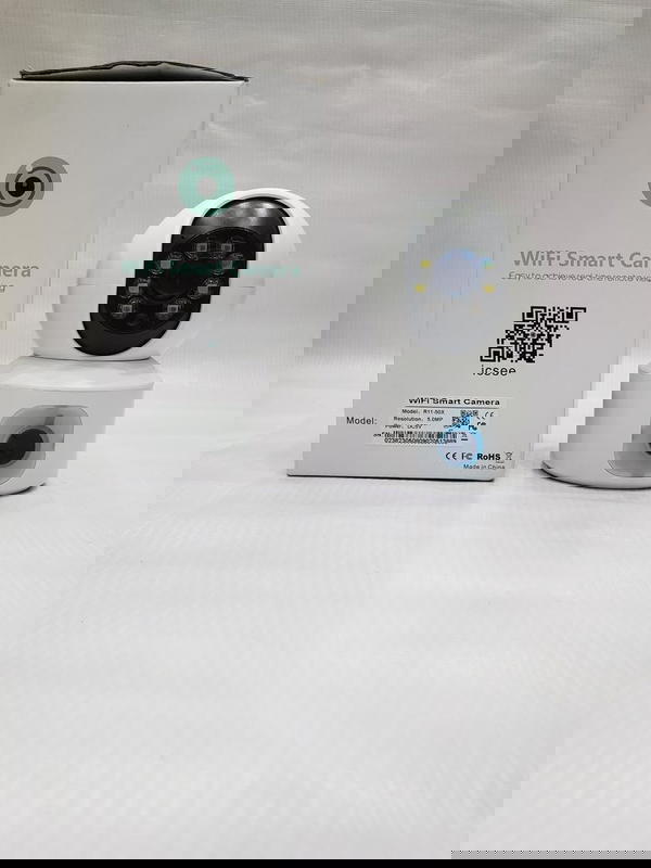 كاميرا مراقبة ذكية WiFi Smart Camera – متوفرة الآن في متجر يمن بلازا*كاميرا متطورة لمراقبة المنزل أو المكتب عن بُعد، بجودة عالية وسهولة في التثبيت والاستخدام. Image 1 Preview