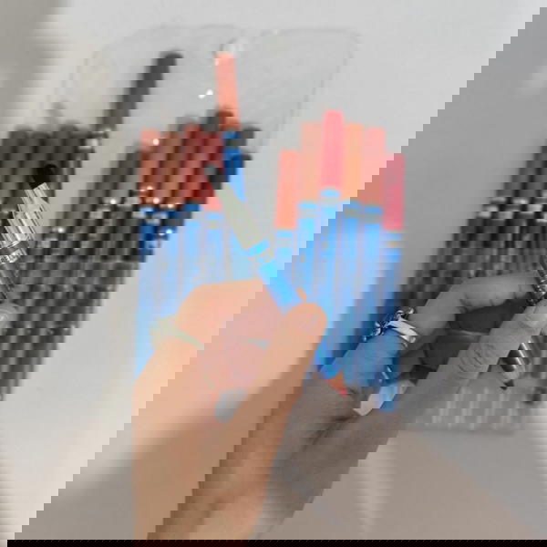 قلم. شفة + فرشة  Image 2 Preview