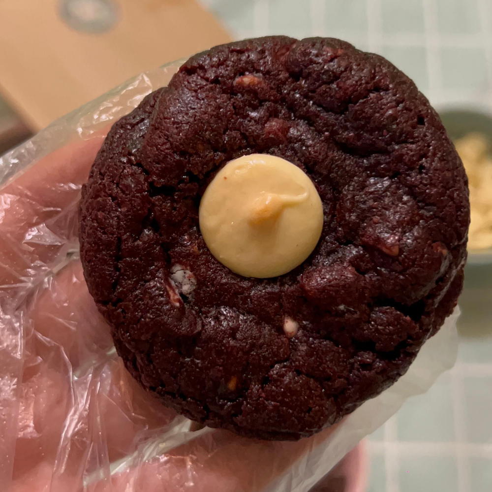 Red Velvet White Choco Cookie Preview Image
