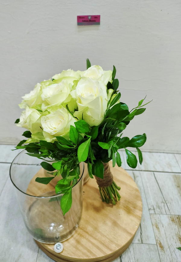 zf 01G Image 1 Preview