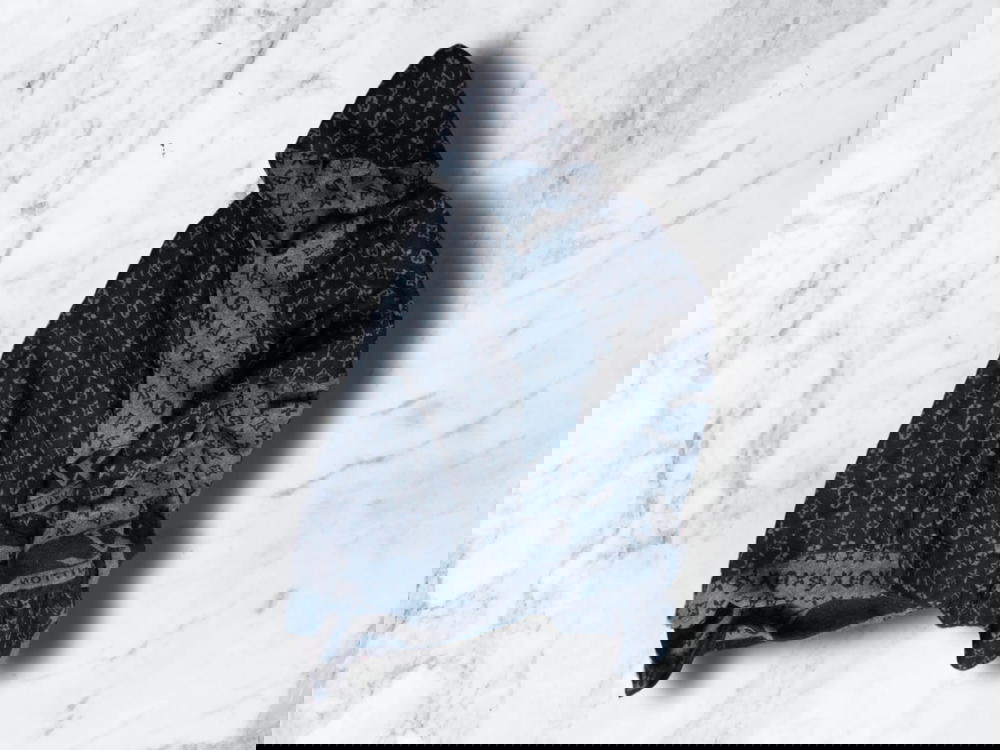 شال كاب LV Preview Image