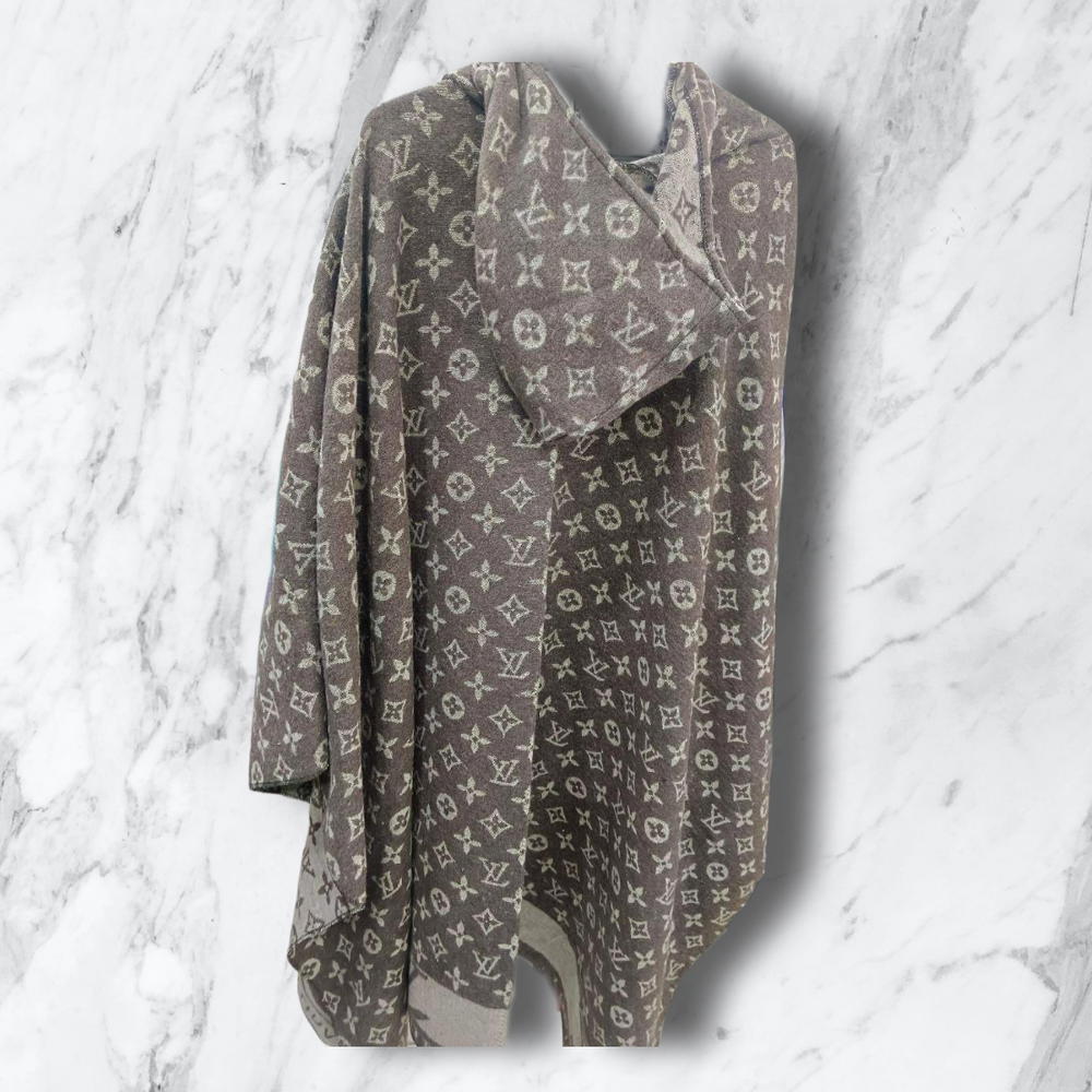 شال كاب LV Preview Image