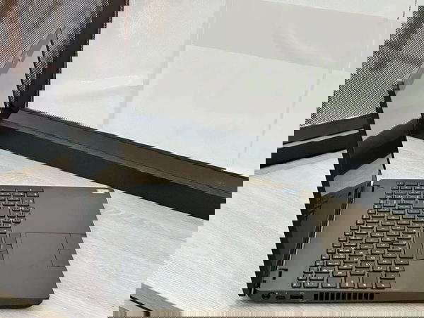 Dell Precision 3540 Image 5 Preview