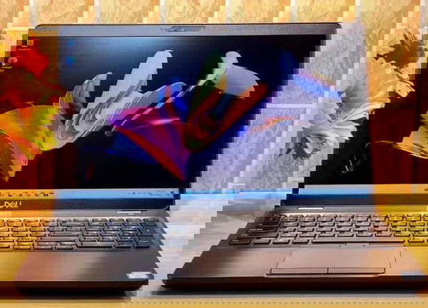 Dell Precision 3541 Image 1 Preview