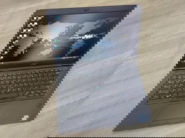Dell latitude 549 Image 1 Preview