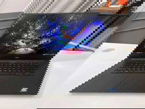 Dell xps 15 9550 Image 1 Preview