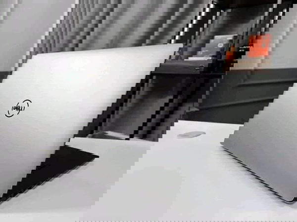 Dell xps 15 9550 Image 4 Preview